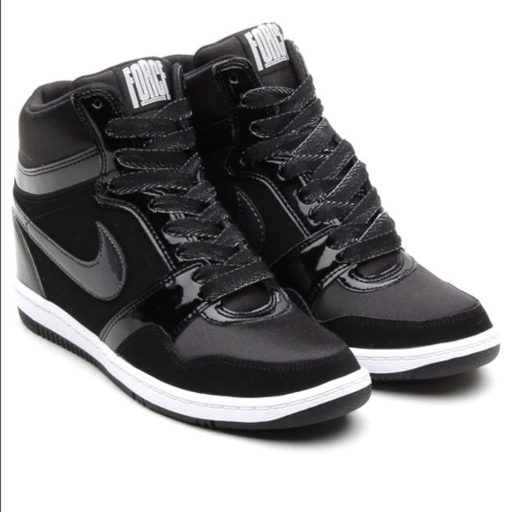 🕶 Nike Women's Force Sky Wedge Shoe 🕶
