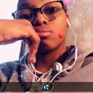 Meet your Posher, Lanecia