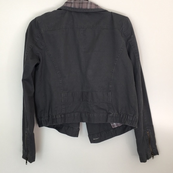 Grey jacket - Picture 2 of 2