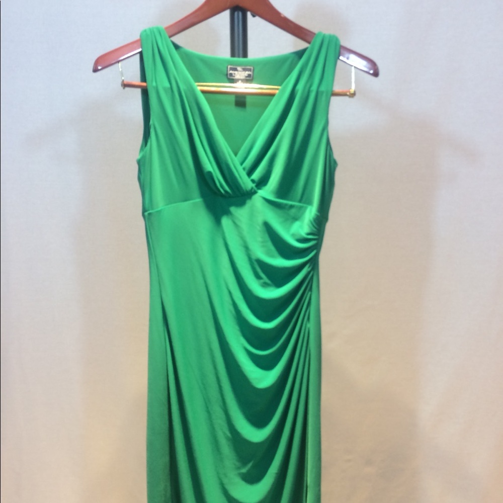 { American Living } Size 8 Kelly Green Dress