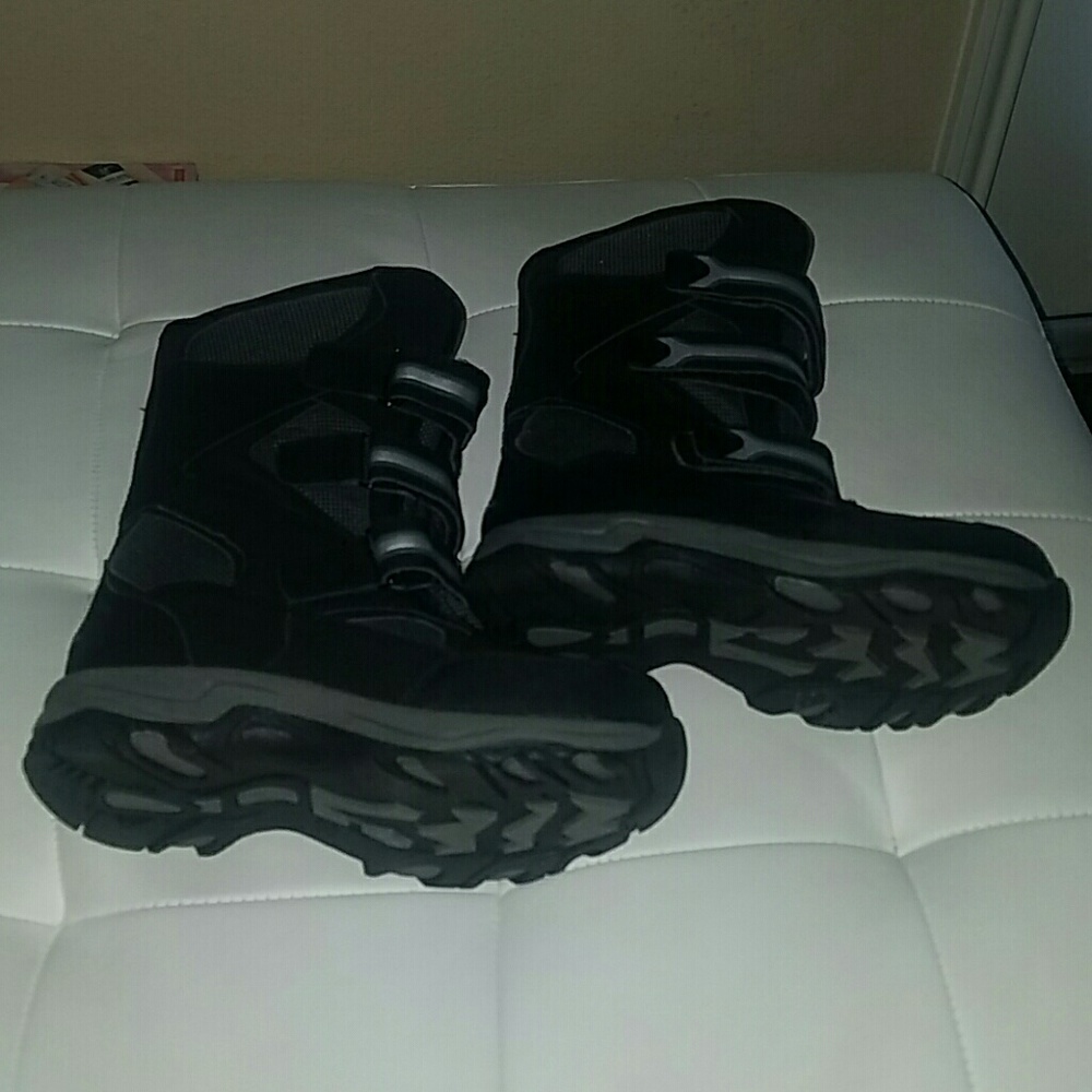 WEATHERPROOF BOOTS - Picture 3 of 5