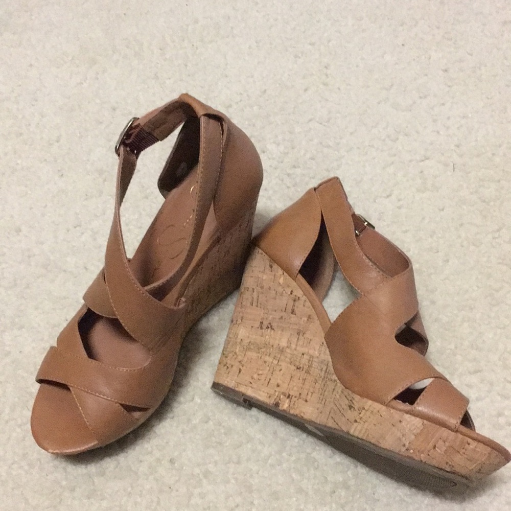 Jessica Simpson Wedges