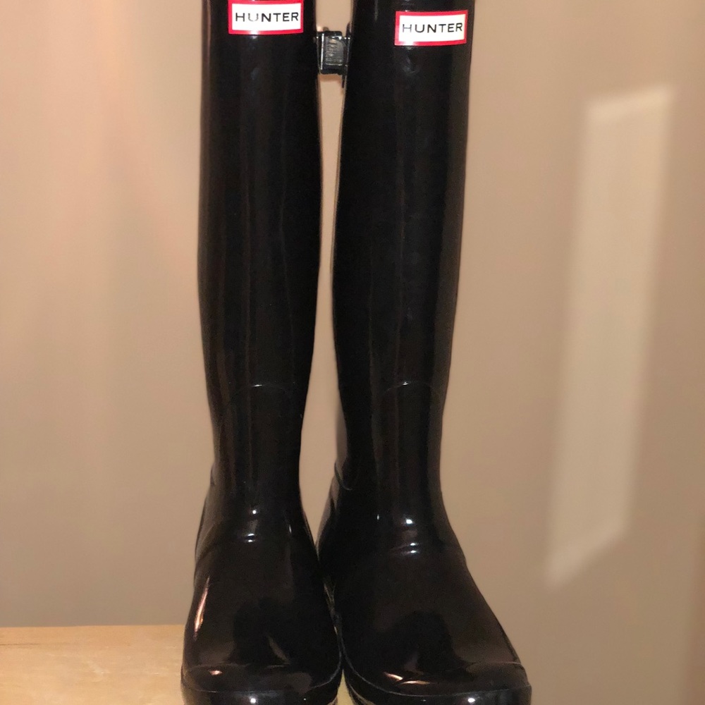 Women’s tall Hunter boots