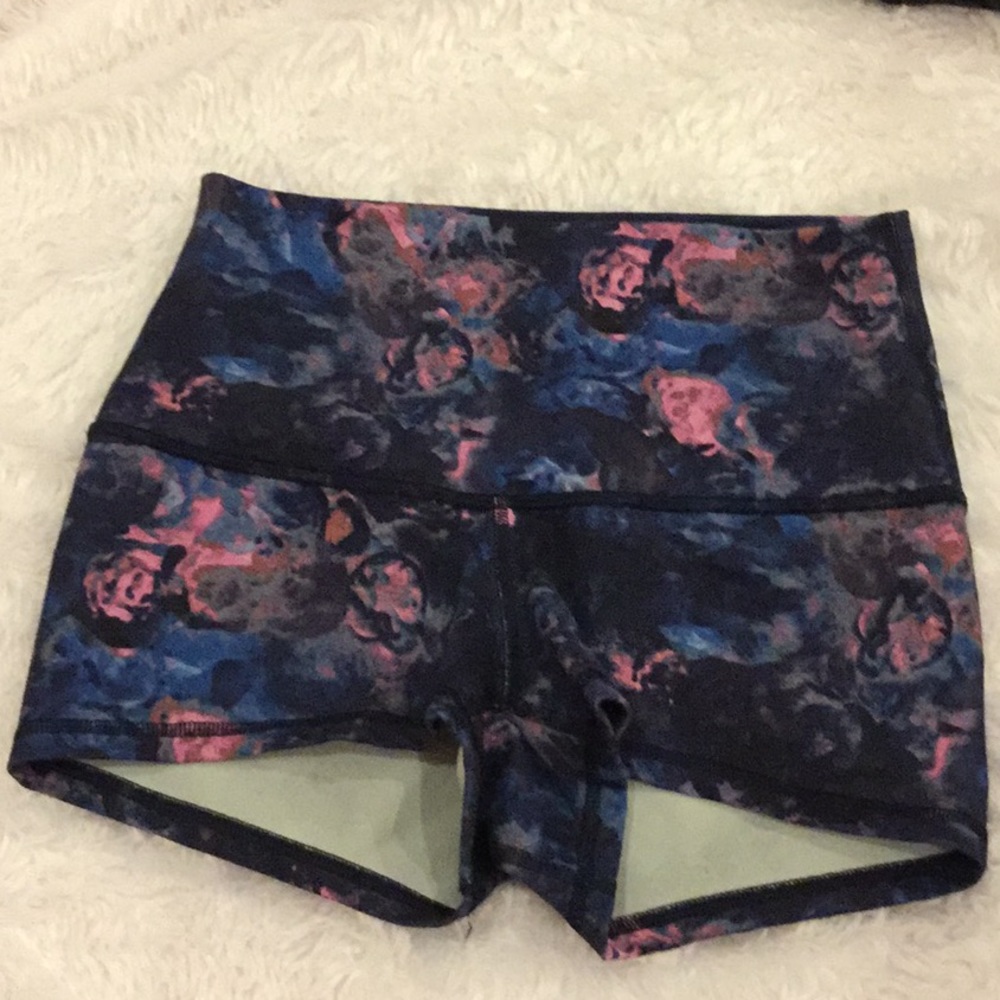 Lululemon print spandex size 4