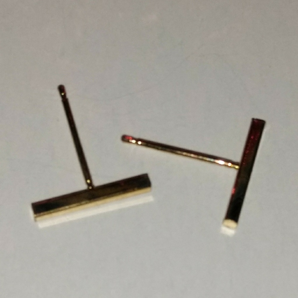 🍯🍑New!! Silver or gold T -bar earring🍯🍑 - Picture 2 of 4