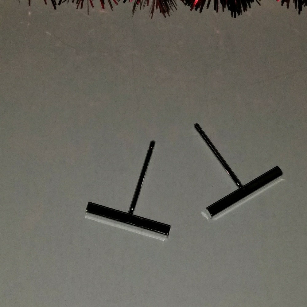🍯🍑New!! Silver or gold T -bar earring🍯🍑 - Picture 4 of 4