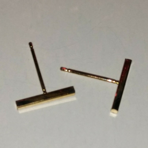 🍯🍑New!! Silver or gold T -bar earring🍯🍑 - Picture 2 of 4