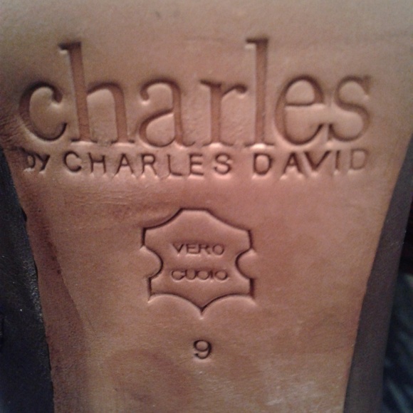 ❌ Donated ❌ 👢Vintage👢 Charles by Charles David Heeled Boots - Picture 4 of 8