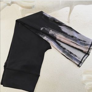 ALO Black Leggings