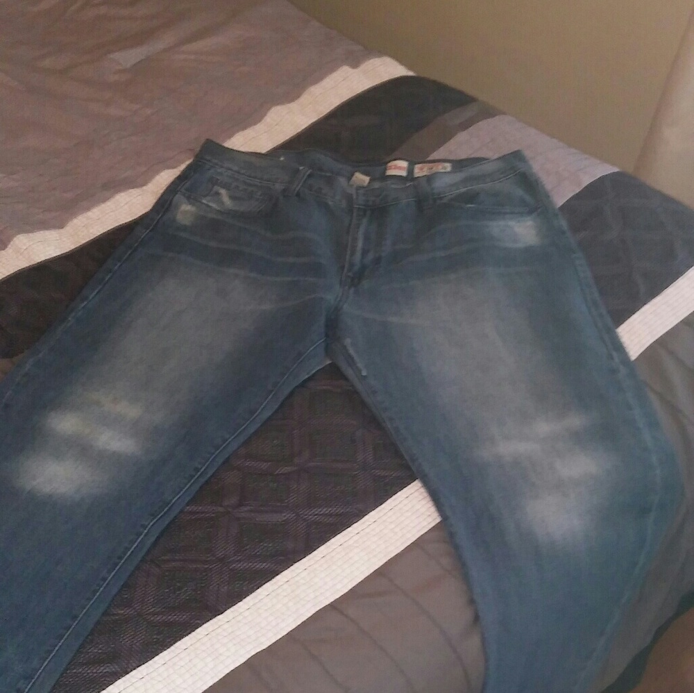 Jeans - Picture 2 of 3