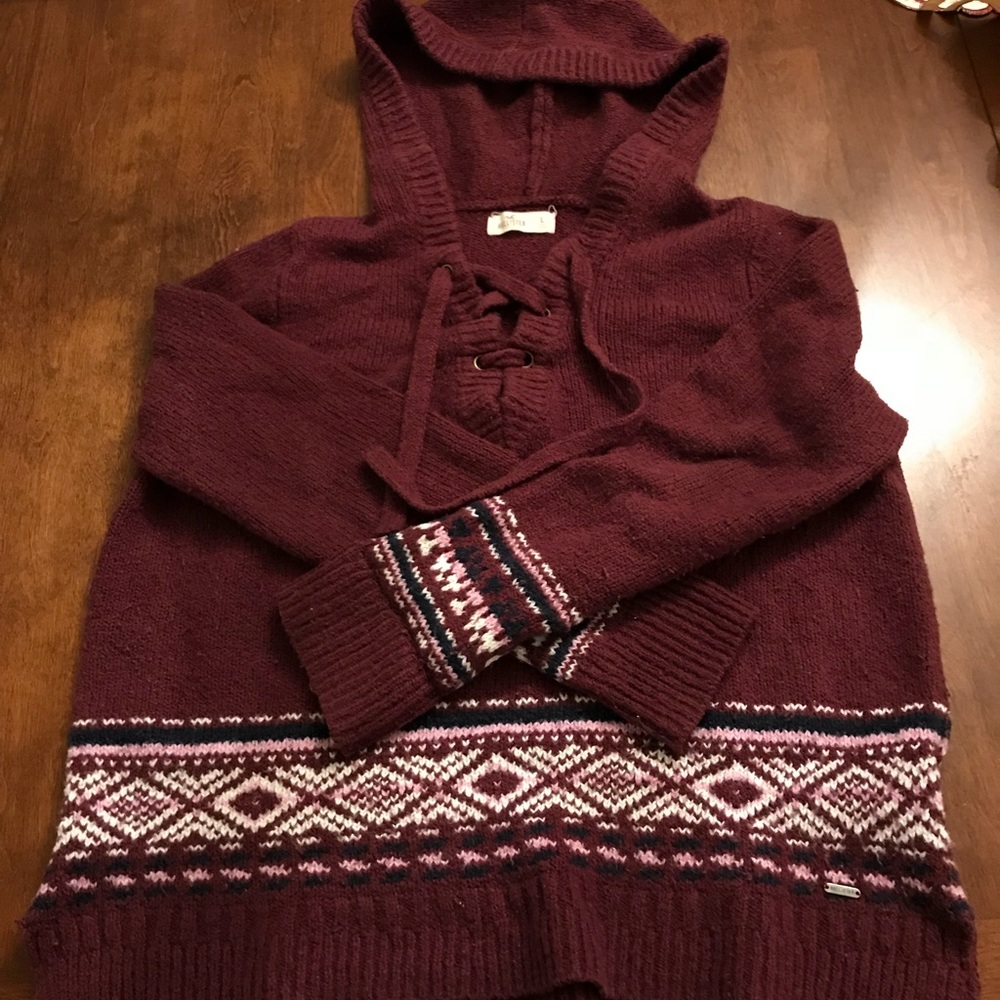 Maroon Lace up Sweater w/Tribal print & Hoodie