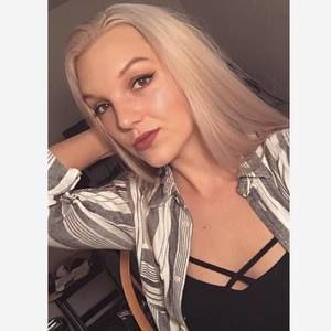 Meet your Posher, Becca