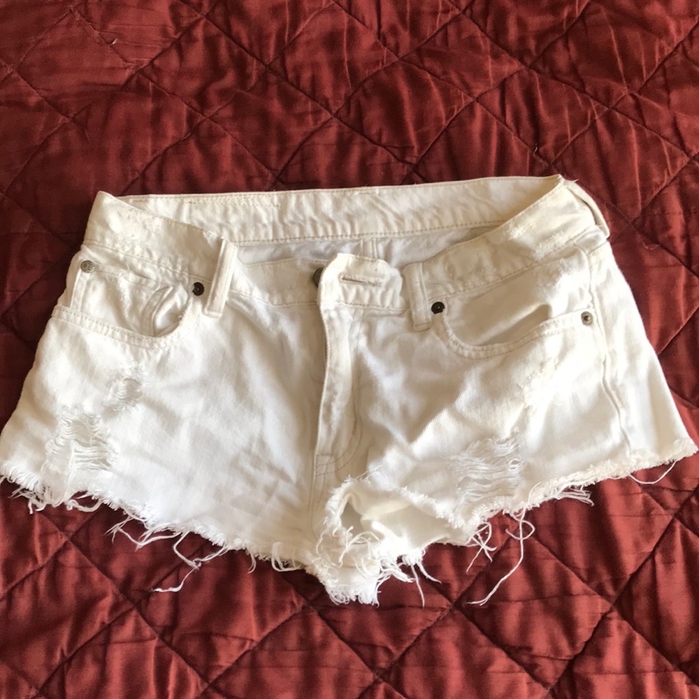 White boyfriend cut off shorts