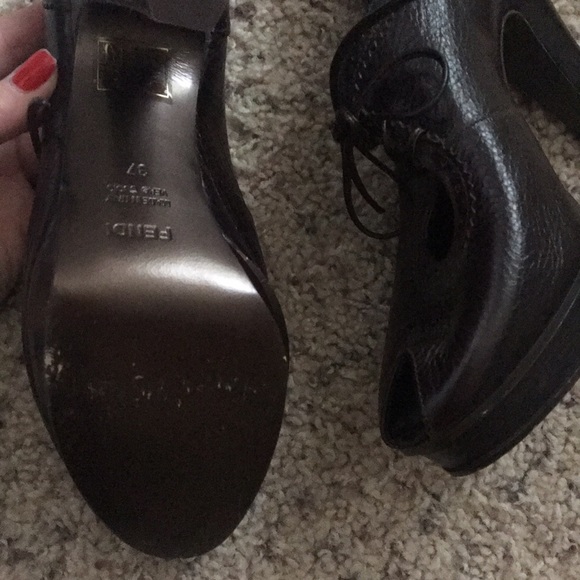 Fendi peep-toe platform heel - Picture 6 of 6