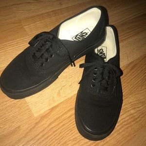 Unisex black Vans