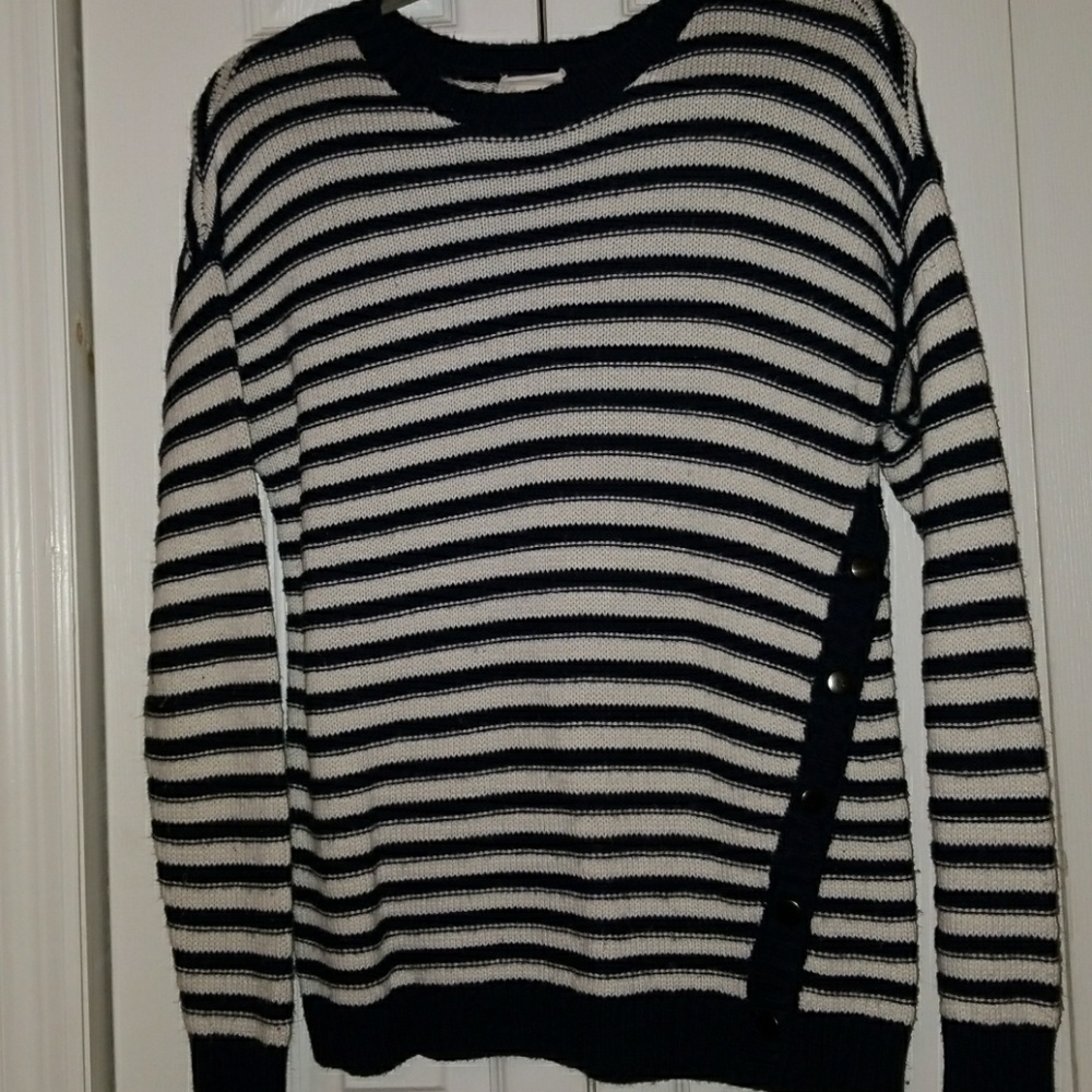 Blue and white stripped sweater