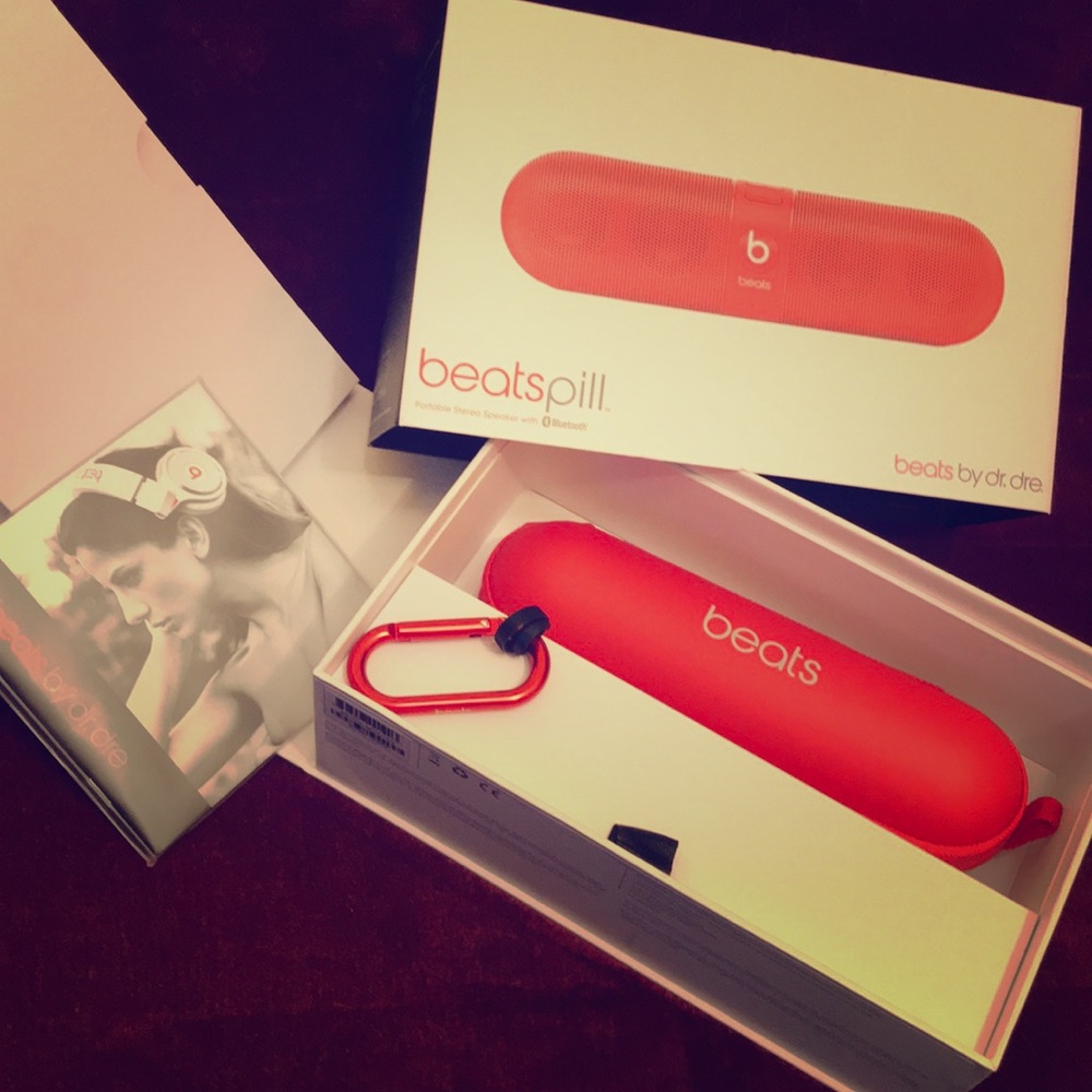Beats pill box, case, carabiner, paperwork