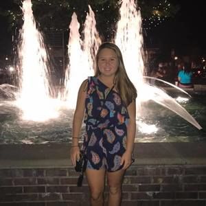 Meet your Posher, Caitlyn