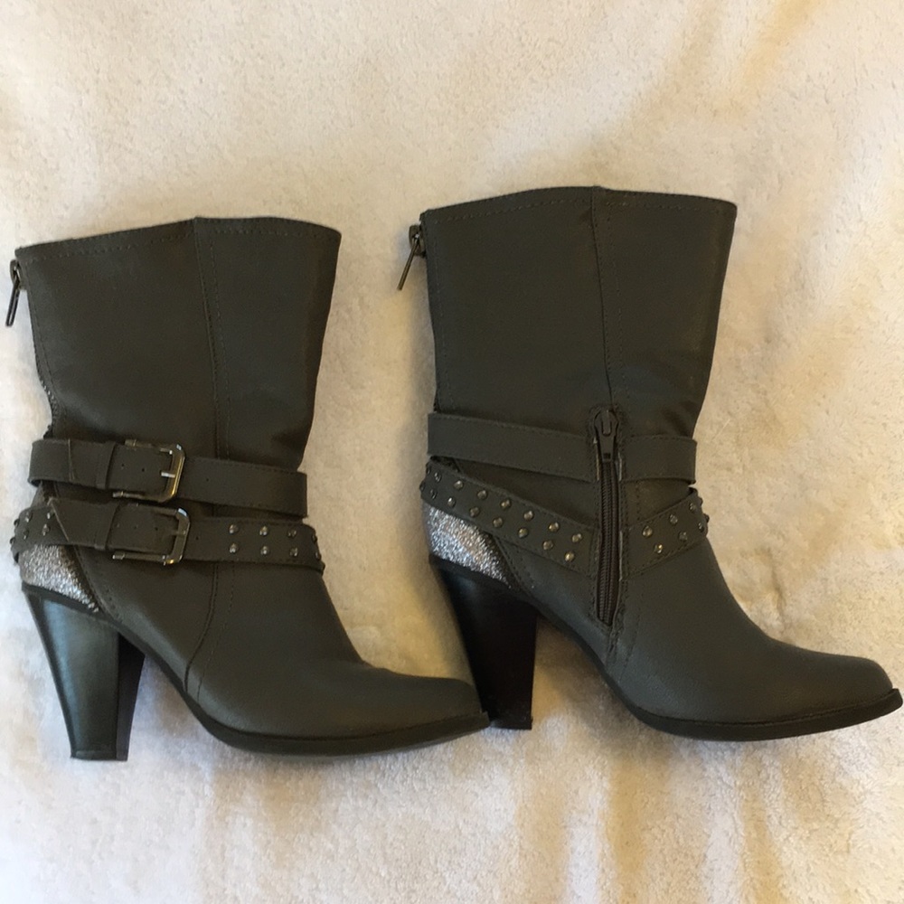 Vanity Heeled Booties