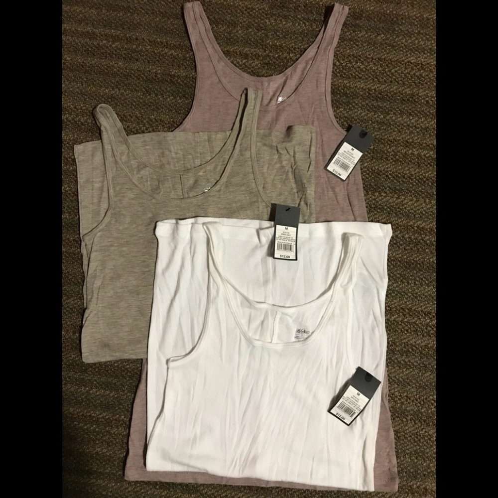 BUNDLE OF MOSSIMO TANK TOPS