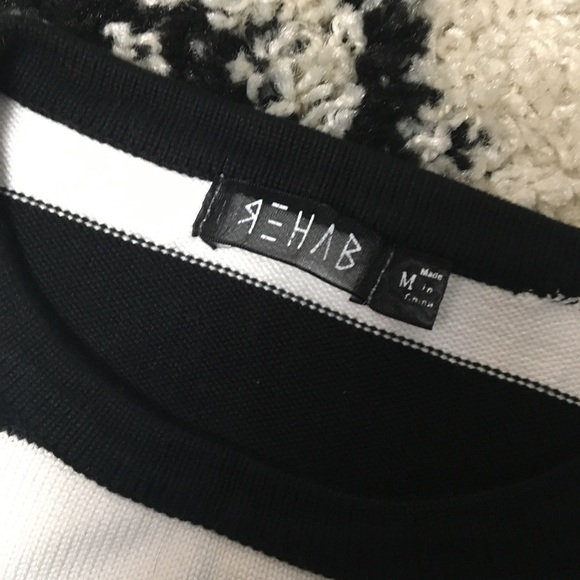 *SOLD* Striped Crop Sweater - Picture 3 of 4