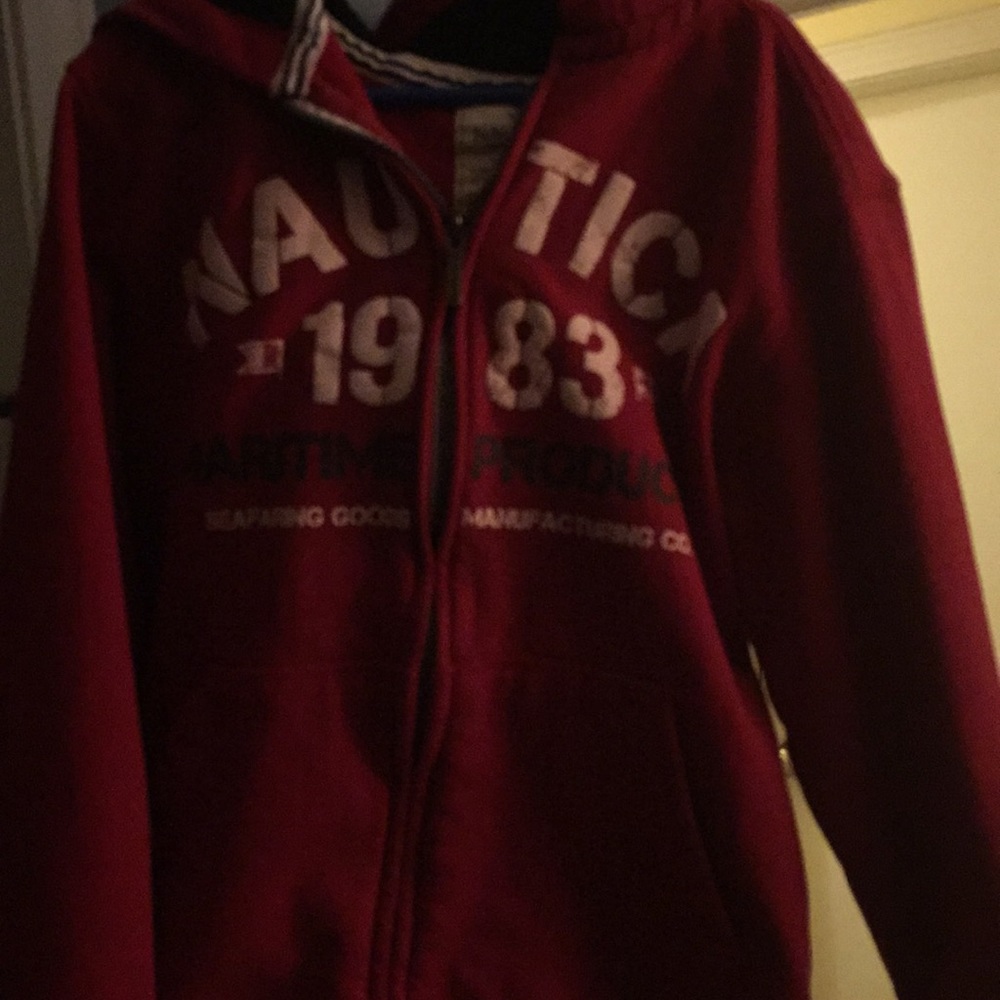 Sweatshirt