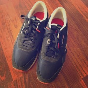 Men’s classic Reebok’s