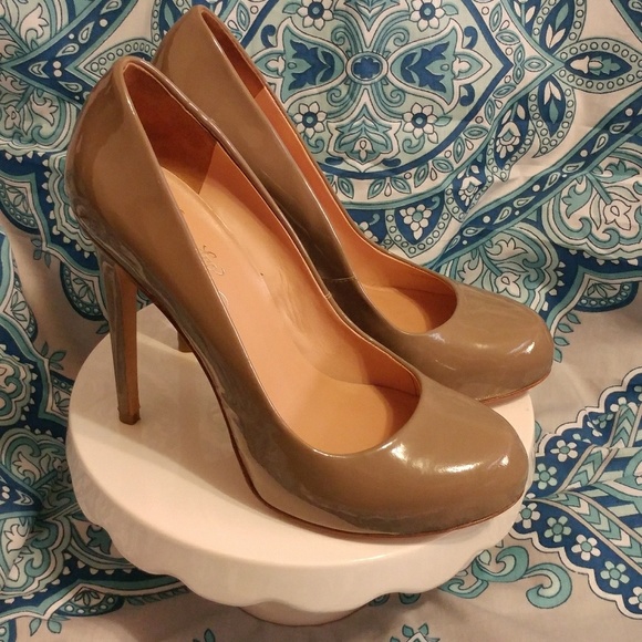 🌼🌼🌼Alejandro Ingelmo Pumps🌼🌼🌼 - Picture 1 of 8