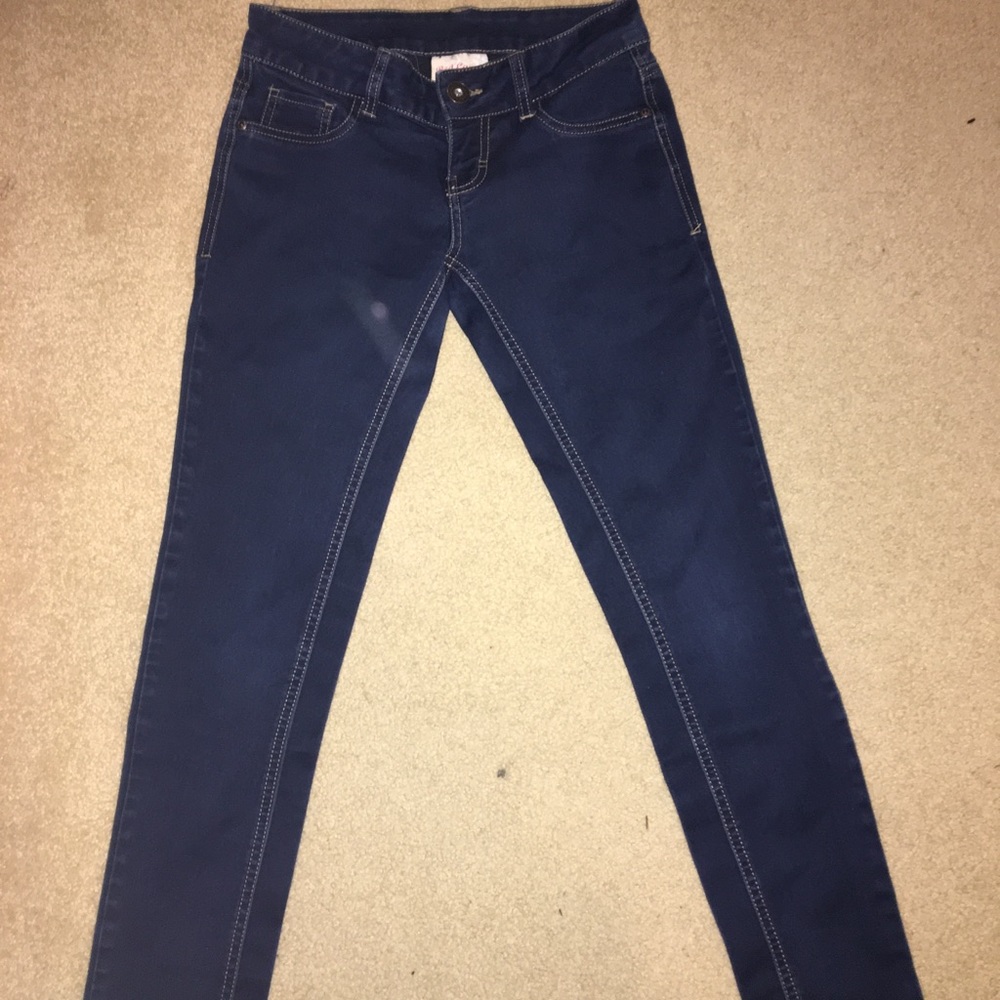 ♦️2/$25♦️EUC DARK WASH RED CAMEL SKINNY JEANS SZ 1
