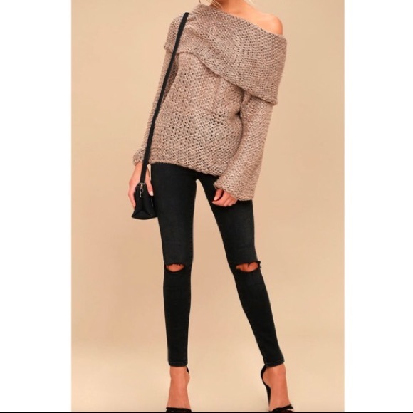 ✨LAST ONE ✨knit cowl neck Off the shoulder sweater - Picture 5 of 7