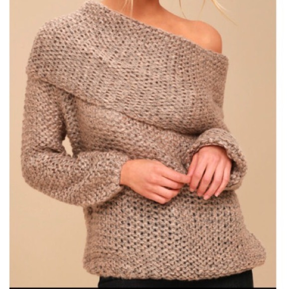 ✨LAST ONE ✨knit cowl neck Off the shoulder sweater - Picture 6 of 7