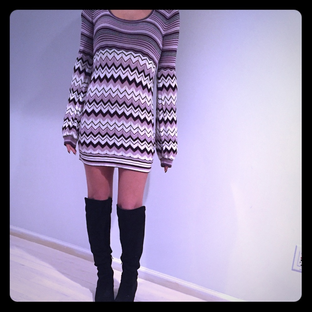 Arden B Bell Sleeve Mini Dress. Size S. NWOT.