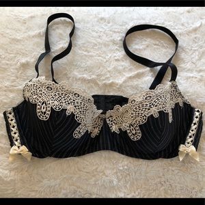 Pinstripe Laced Bow Ambrielle Bra 34B