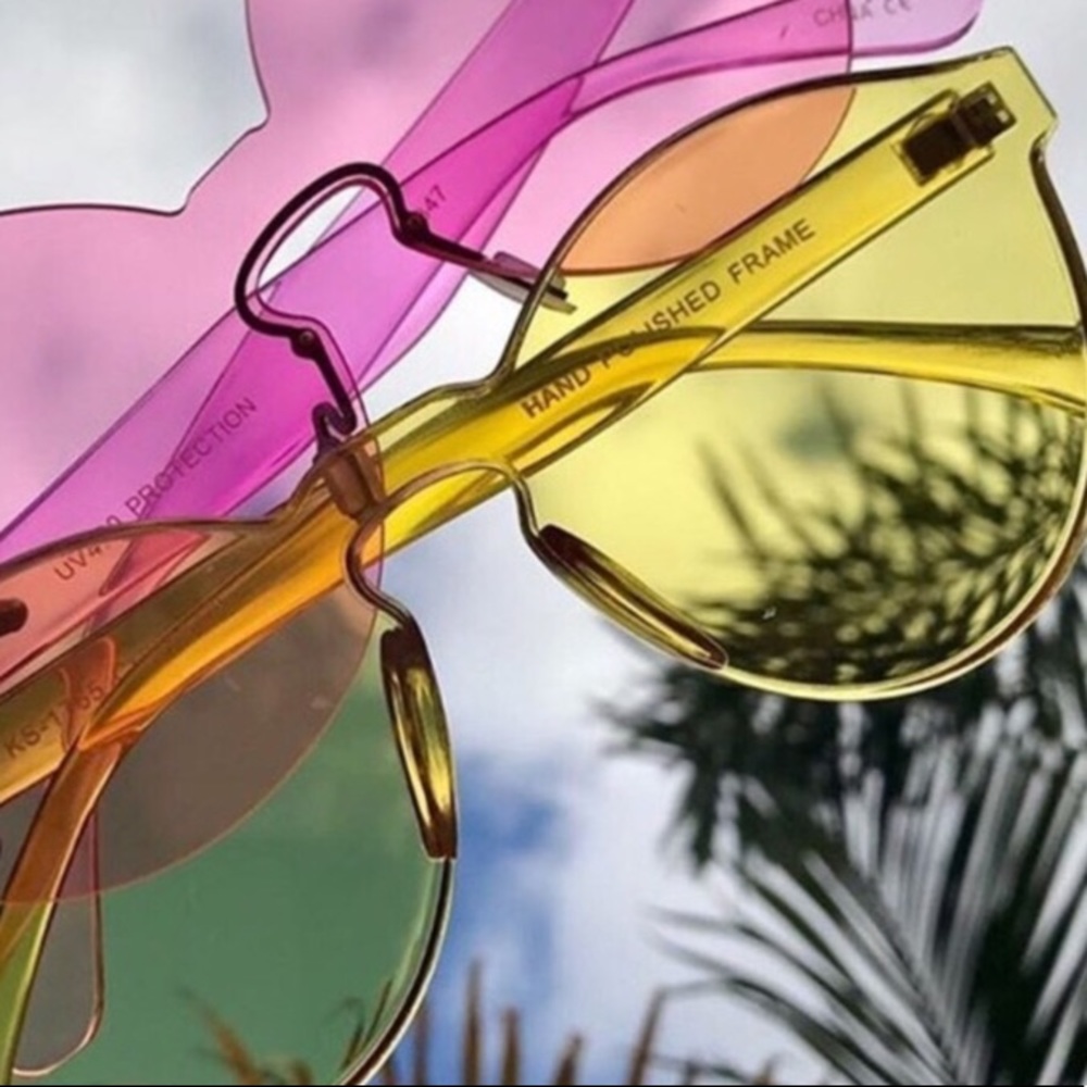 .🍒"Beach'in" Circle Rimless Aviators - Picture 2 of 4