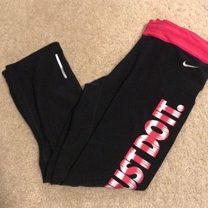 Nike Dri-Fit crop leggings