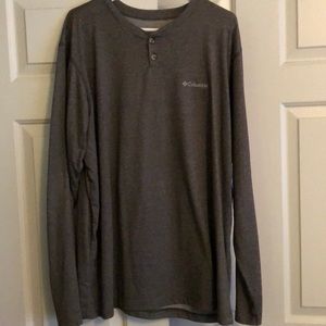 Men’s long sleeve shirt