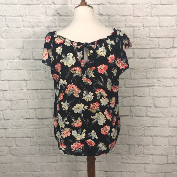LC Lauren Conrad Sheer Floral Keyhole Back Blouse - Picture 3 of 7
