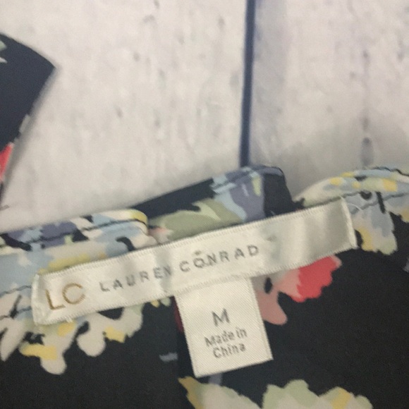 LC Lauren Conrad Sheer Floral Keyhole Back Blouse - Picture 6 of 7