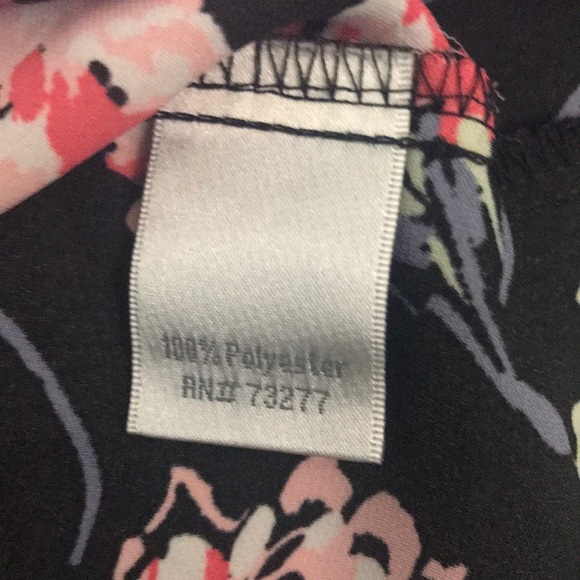 LC Lauren Conrad Sheer Floral Keyhole Back Blouse - Picture 7 of 7