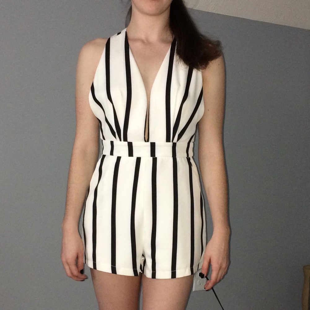 BRAND NEW*NEVER WORN* Tea & Cup Ramper