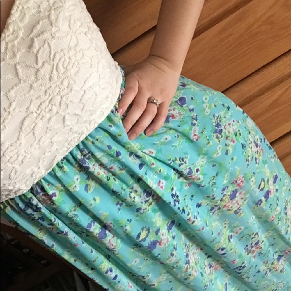 Beautiful floral maxi dress