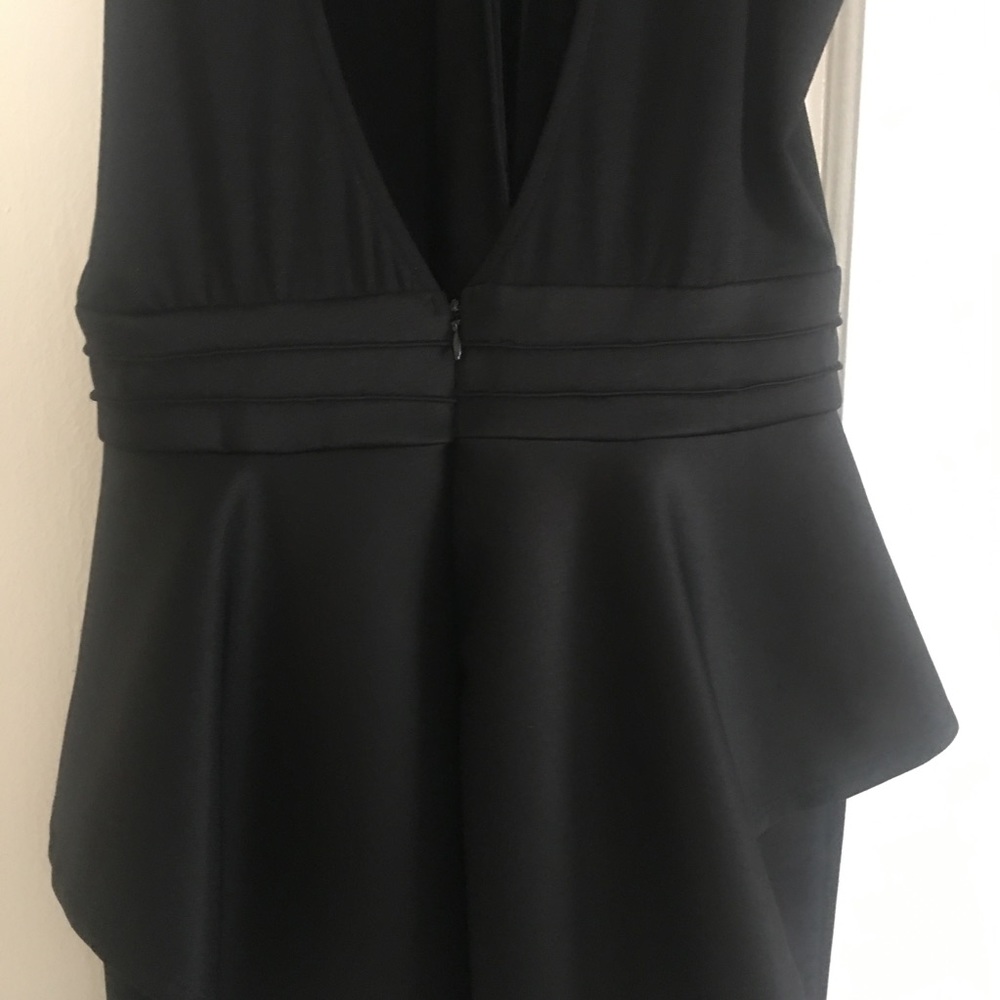 Black dress - Picture 8 of 8