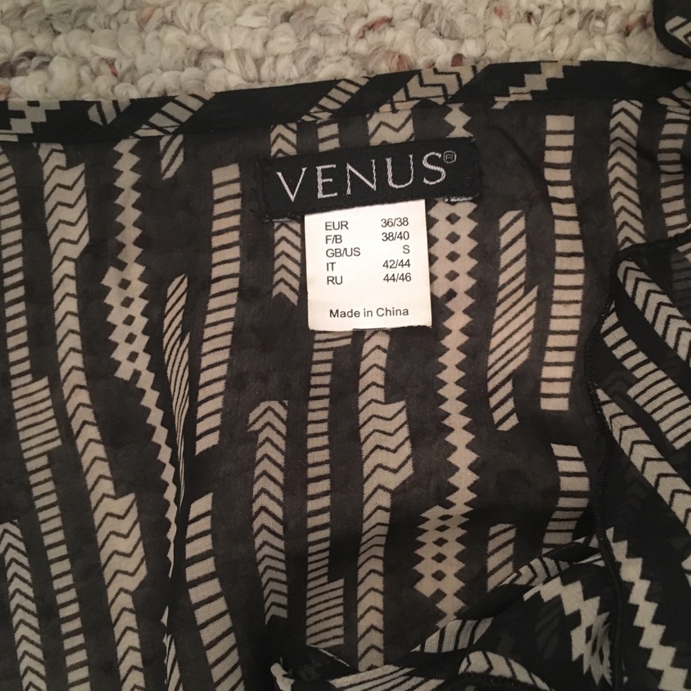 Venus top - Picture 3 of 4