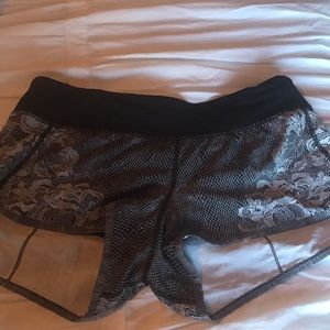 BRAND NEW lulu speed shorts!