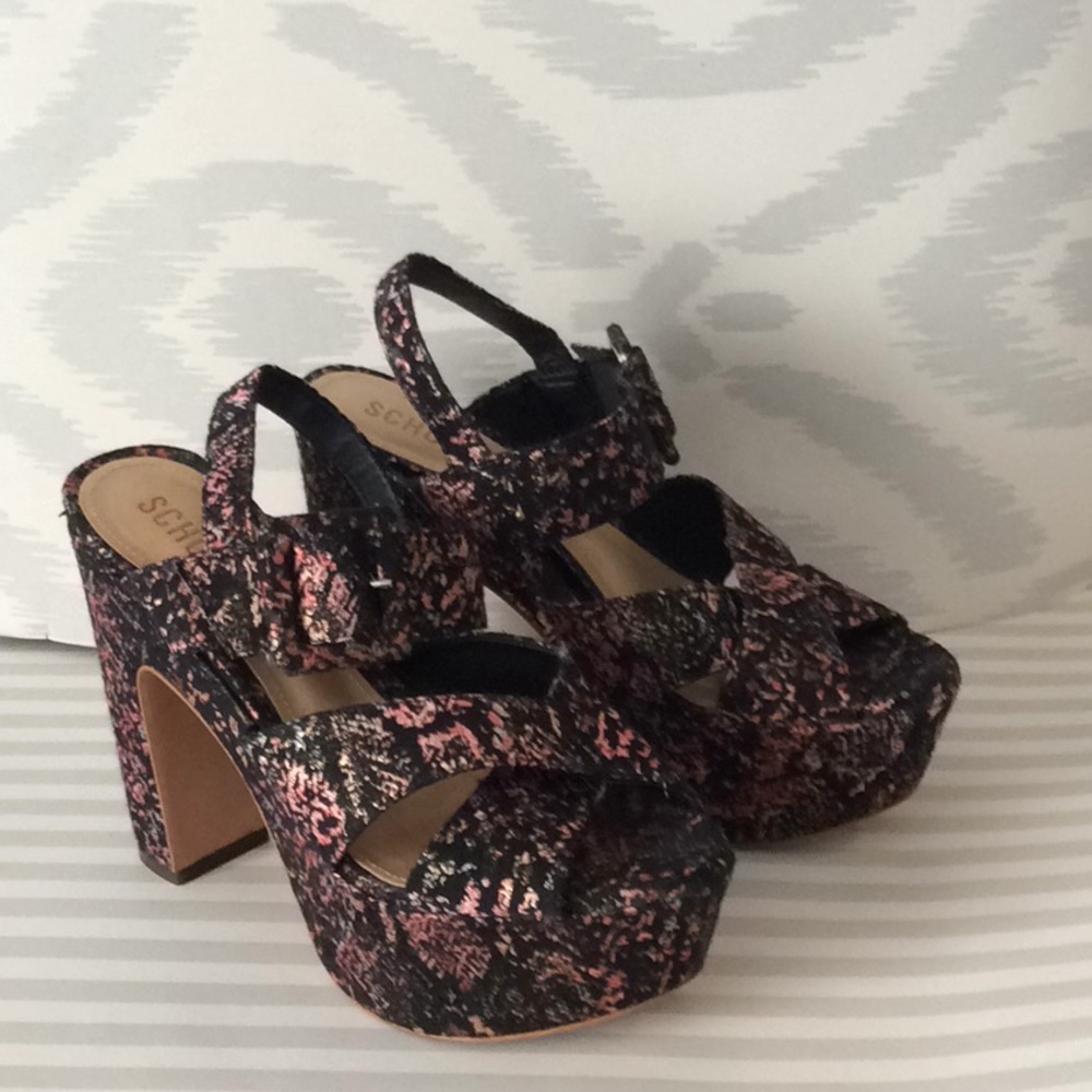 Schultz platform heels size 8