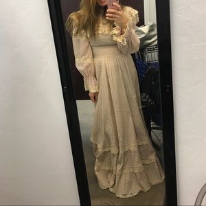 Vintage lace dress beige tan beautiful Victorian