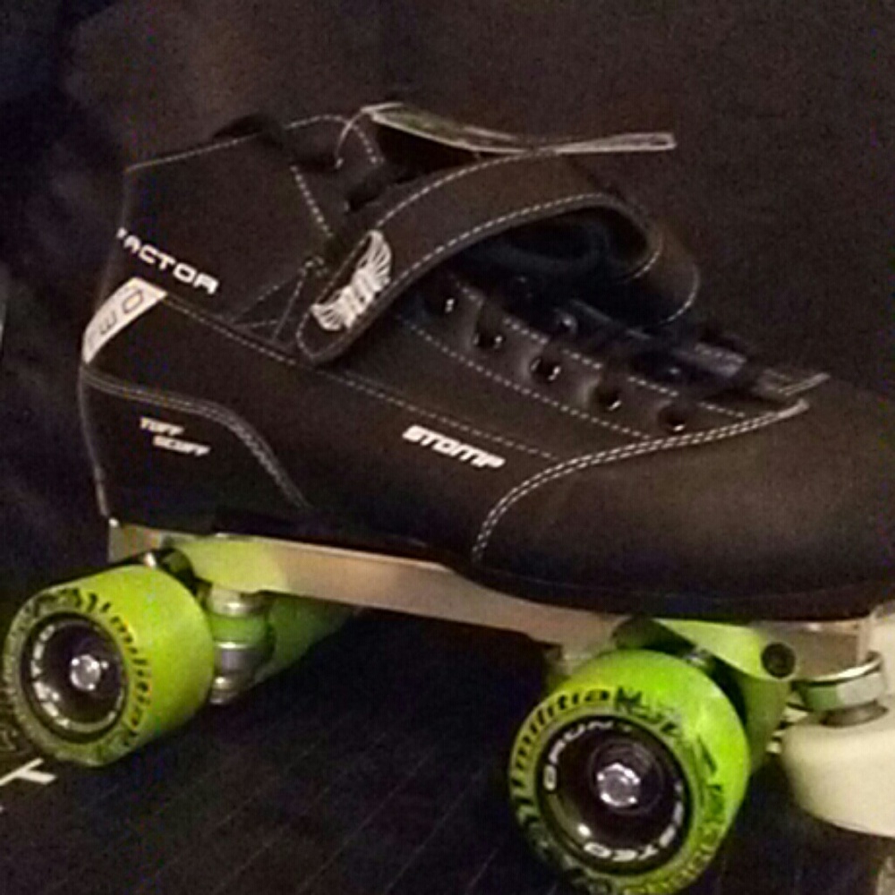 Stomp Factor 2 skates / Neutron 6000 plates