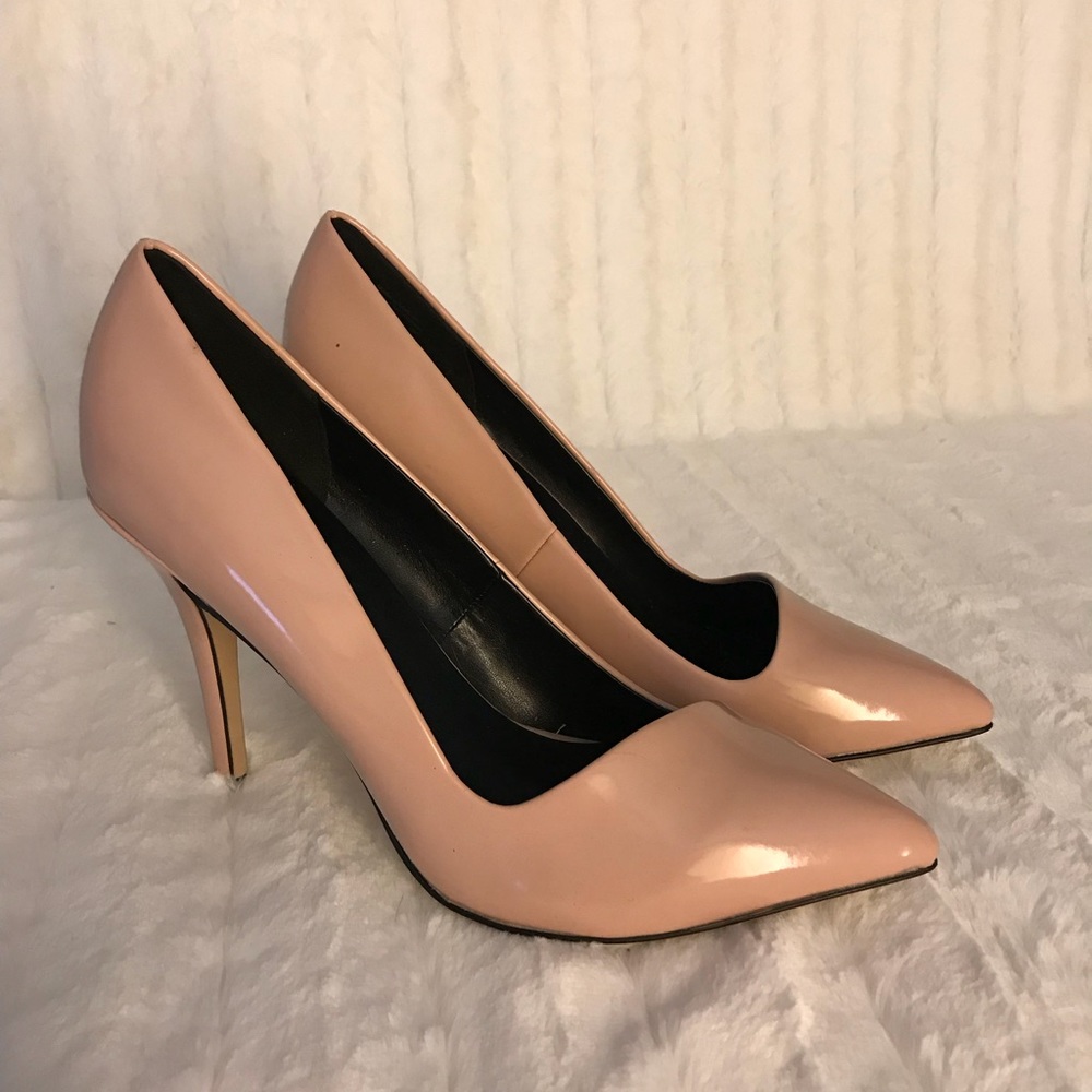 Aldo asymmetrical pointed toe blush pump
