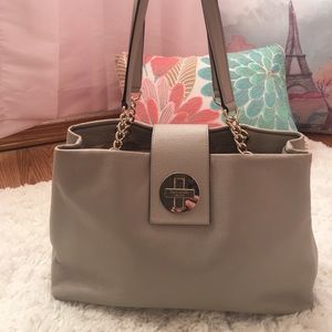 Kate Spade pebbled leather cream purse.