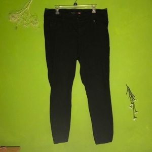 Black Skinny Jeans